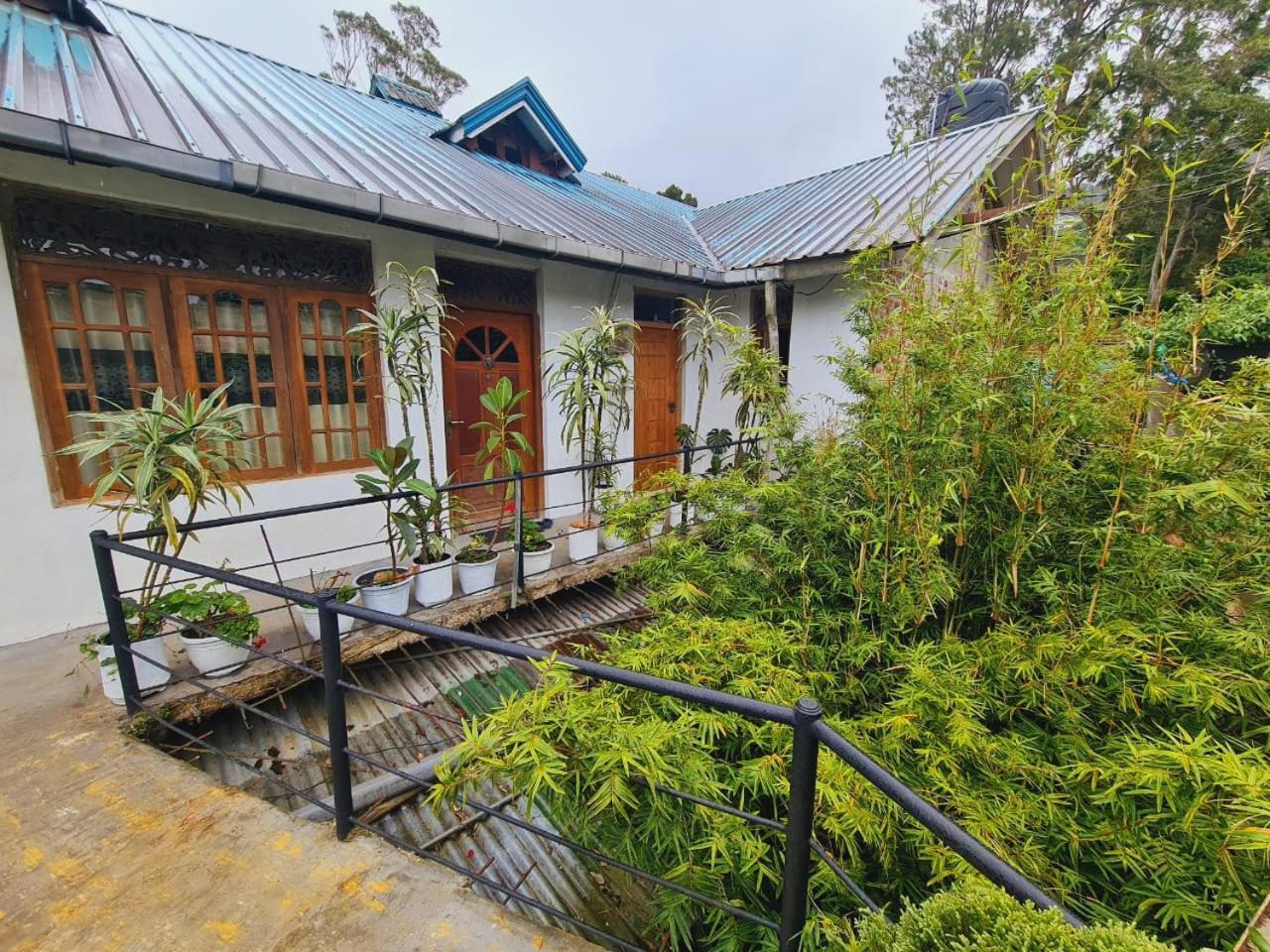 Sasru Holiday Home Nuwara Eliya Bagian luar foto