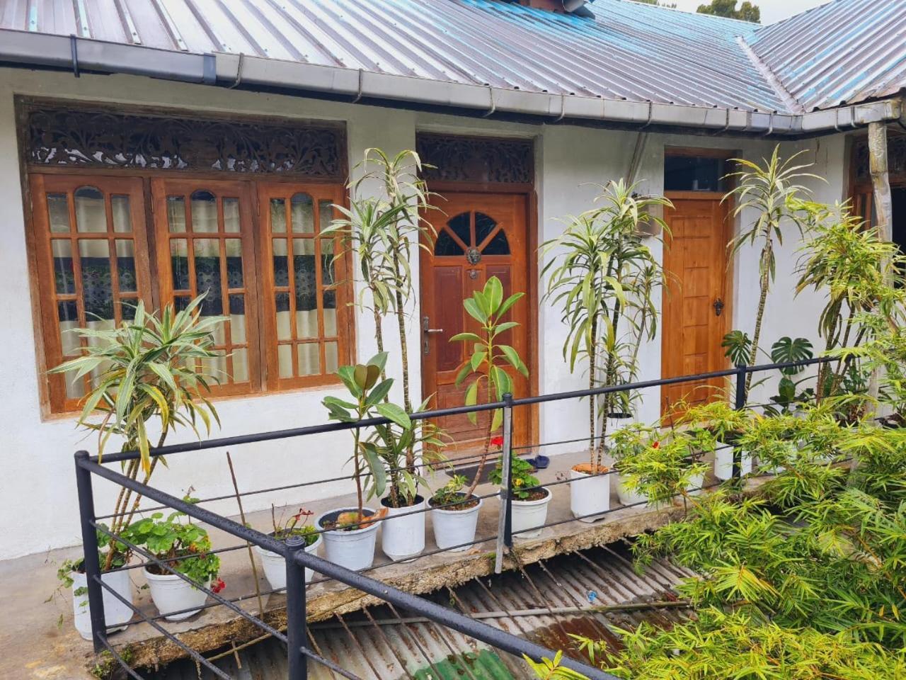 Sasru Holiday Home Nuwara Eliya Bagian luar foto