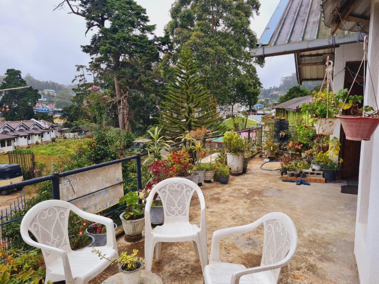 Sasru Holiday Home Nuwara Eliya Bagian luar foto