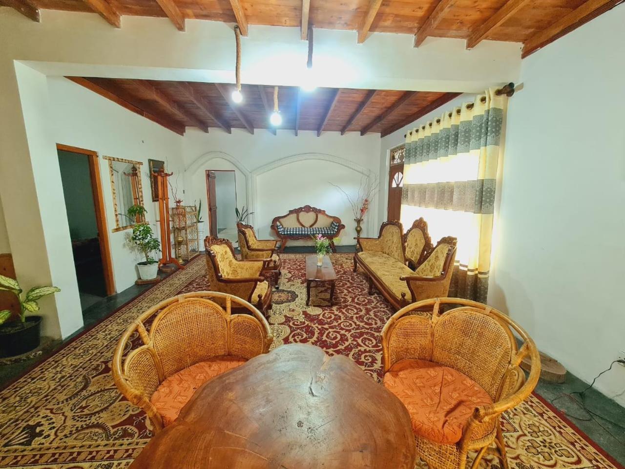 Sasru Holiday Home Nuwara Eliya Bagian luar foto